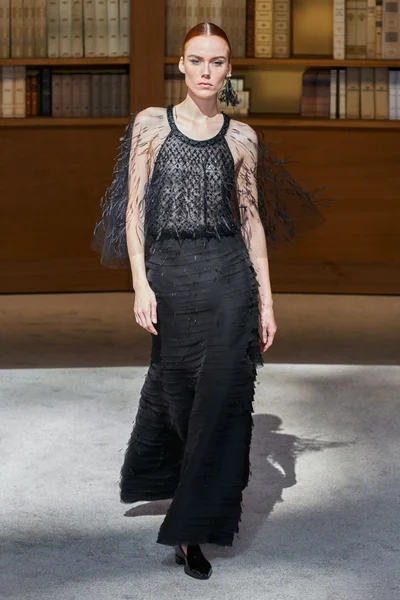 Look 69